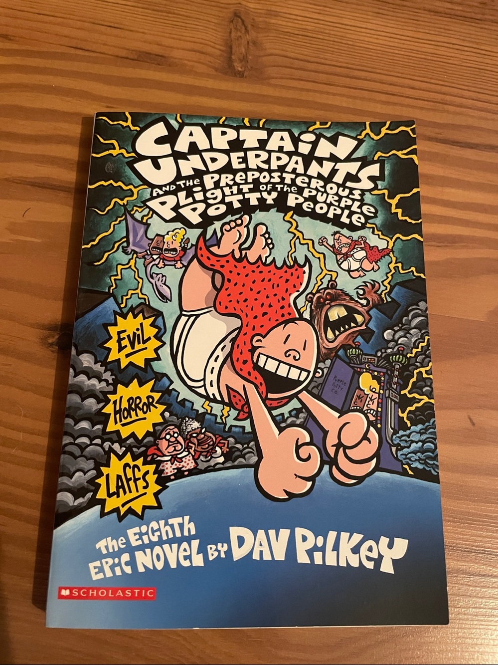 Captain Underpants - Picture 2 of 11